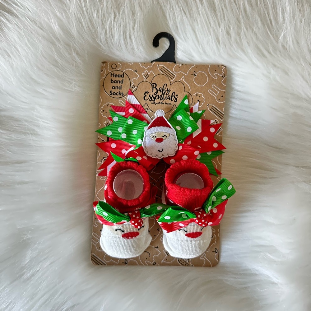 NWT Baby Essentials Christmas Holiday Festive Santa Headband and Socks Set